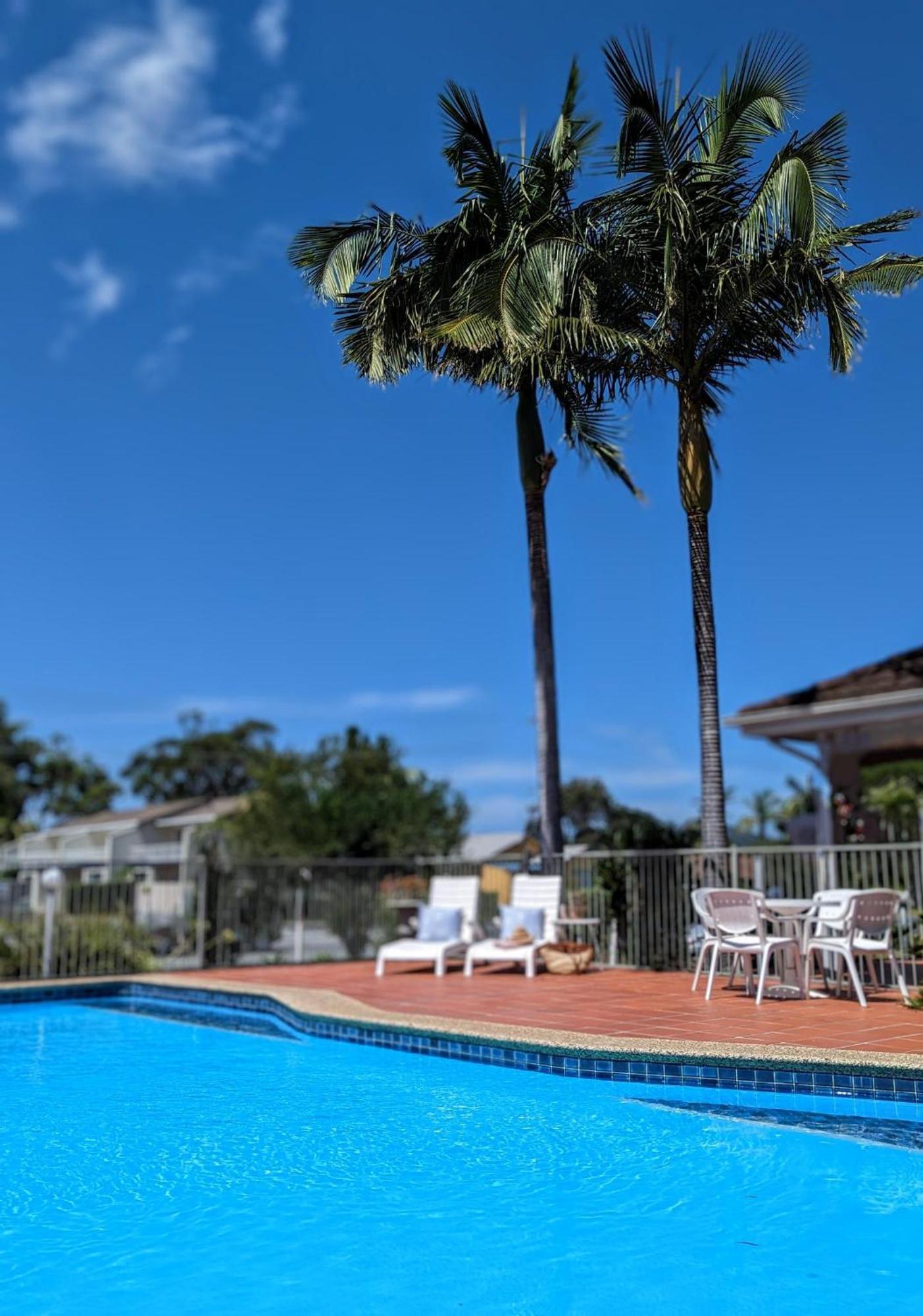 Island Palms Motor Inn Forster Eksteriør bilde
