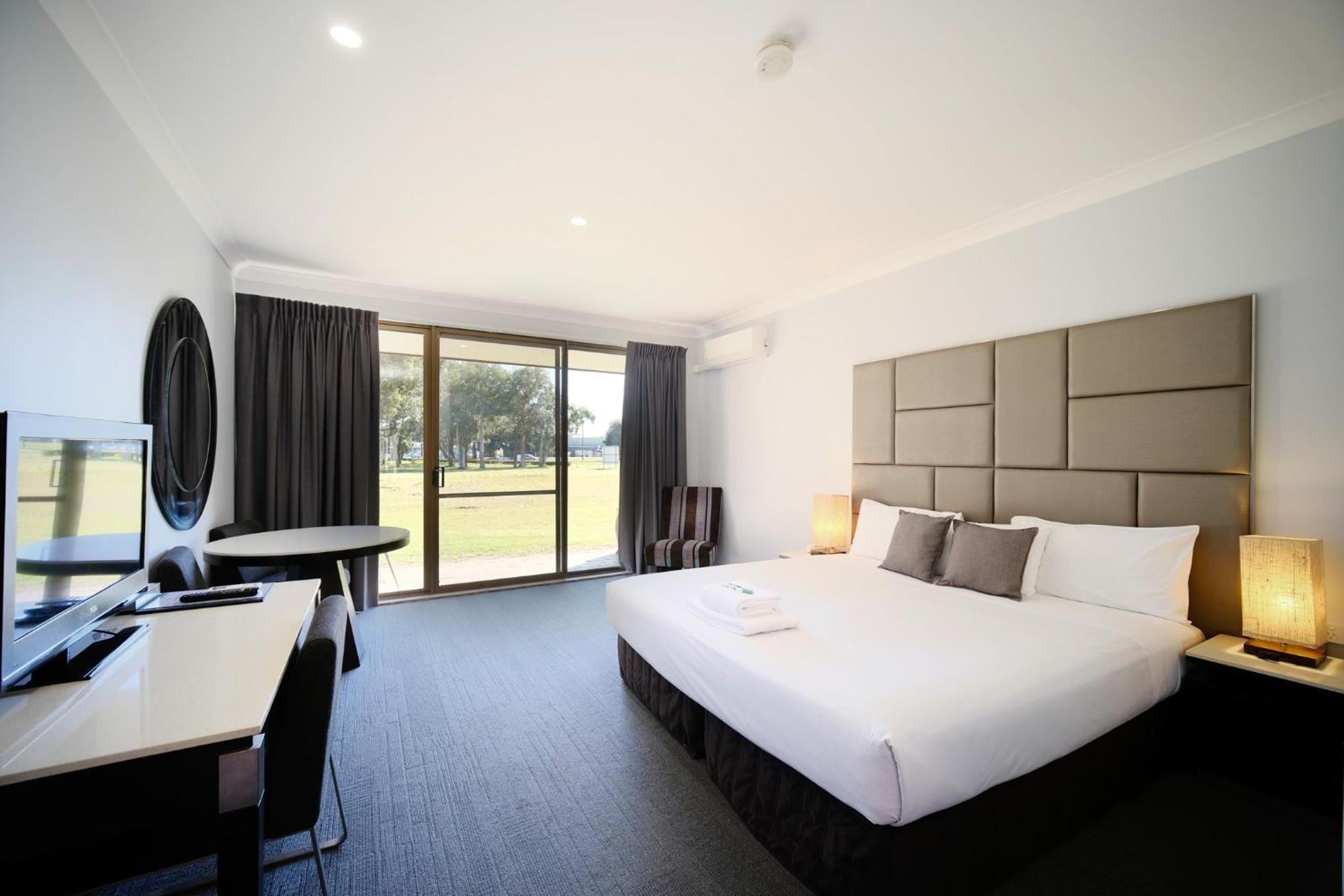 Island Palms Motor Inn Forster Eksteriør bilde
