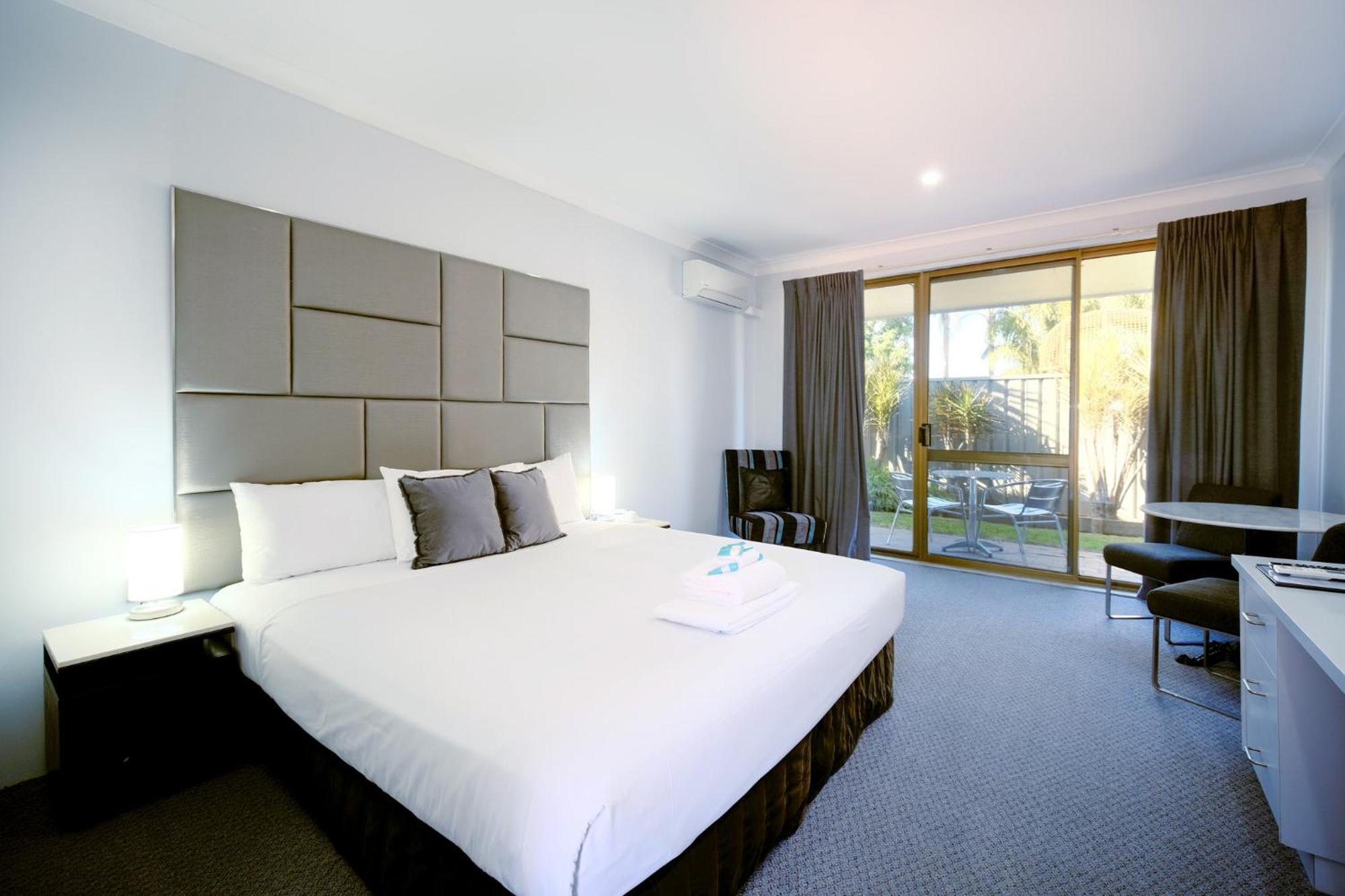 Island Palms Motor Inn Forster Eksteriør bilde